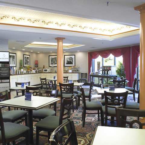 แฮมป์ตัน อินน์ เซลินส์โกรฟ ชาโมคิน แดม Shamokin Dam ร้านอาหาร รูปภาพ